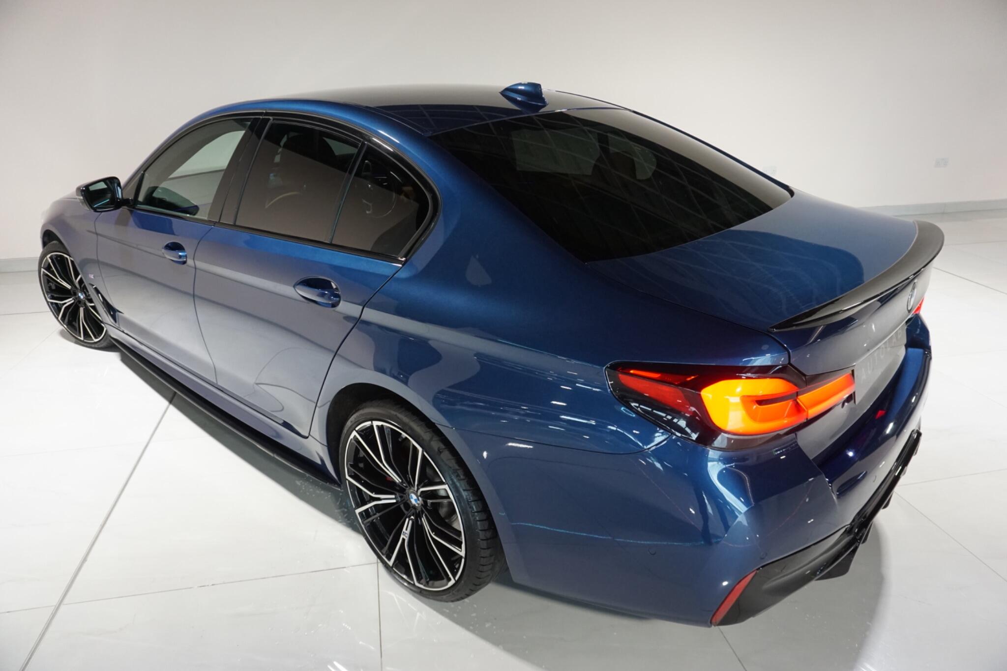 BMW 5 Series 3.0 530d MHT M Sport Saloon 4dr Diesel Hybrid Steptronic xDrive Euro 6 (s/s) (286 ps)